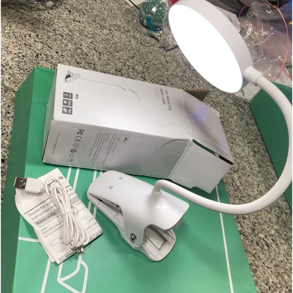 NWT GENION  Everywhere Lap Desk With Blue Light Glasses & Clip On Lamp - Picture 5 of 15